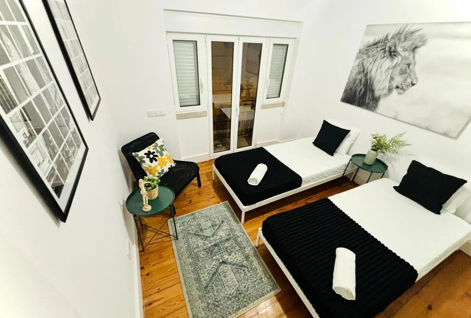 Hostel Luxury Lisbon City Centre Rooms Portugal